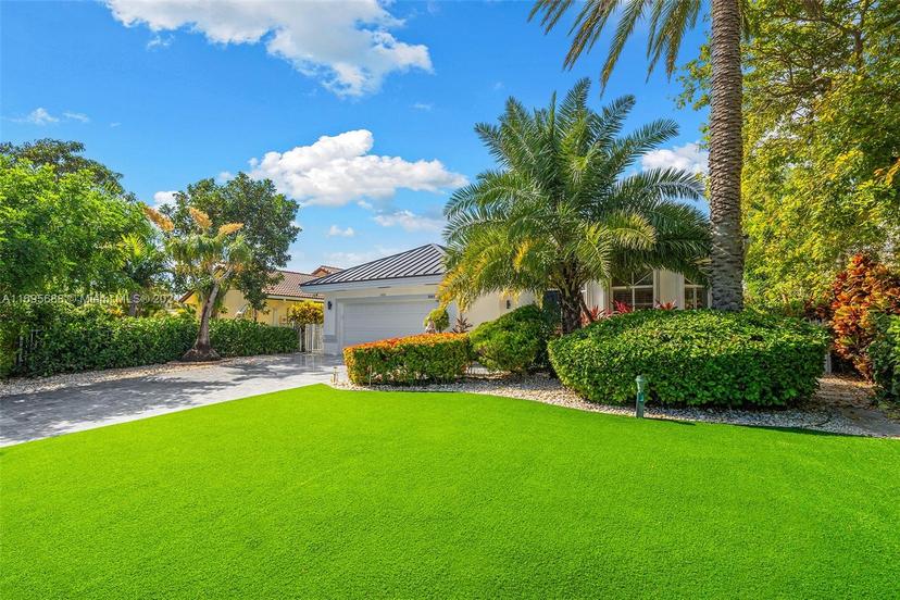 Picture of 301 S Riverside Dr, Pompano Beach FL 33062