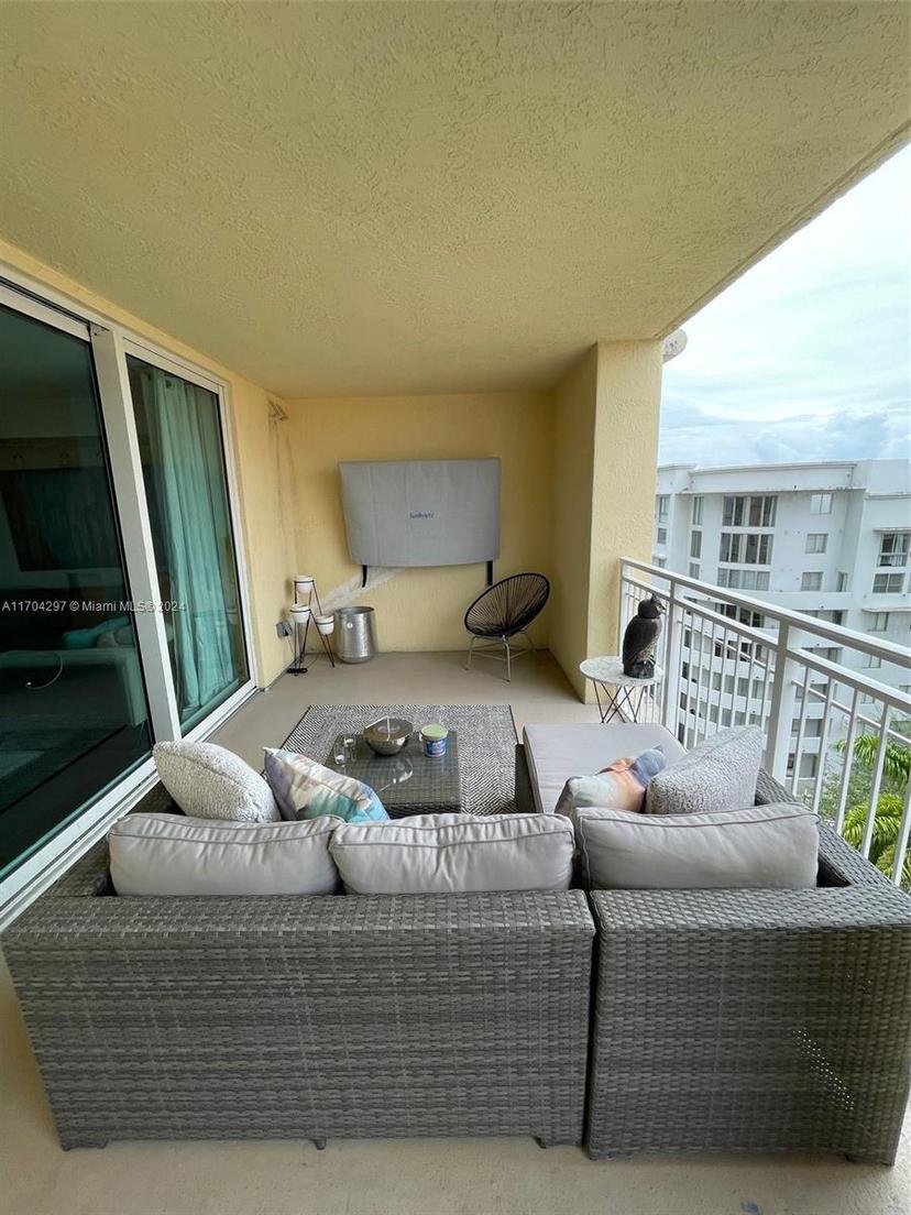 Picture of 7350 SW 89Th St # 817S, Miami FL 33156